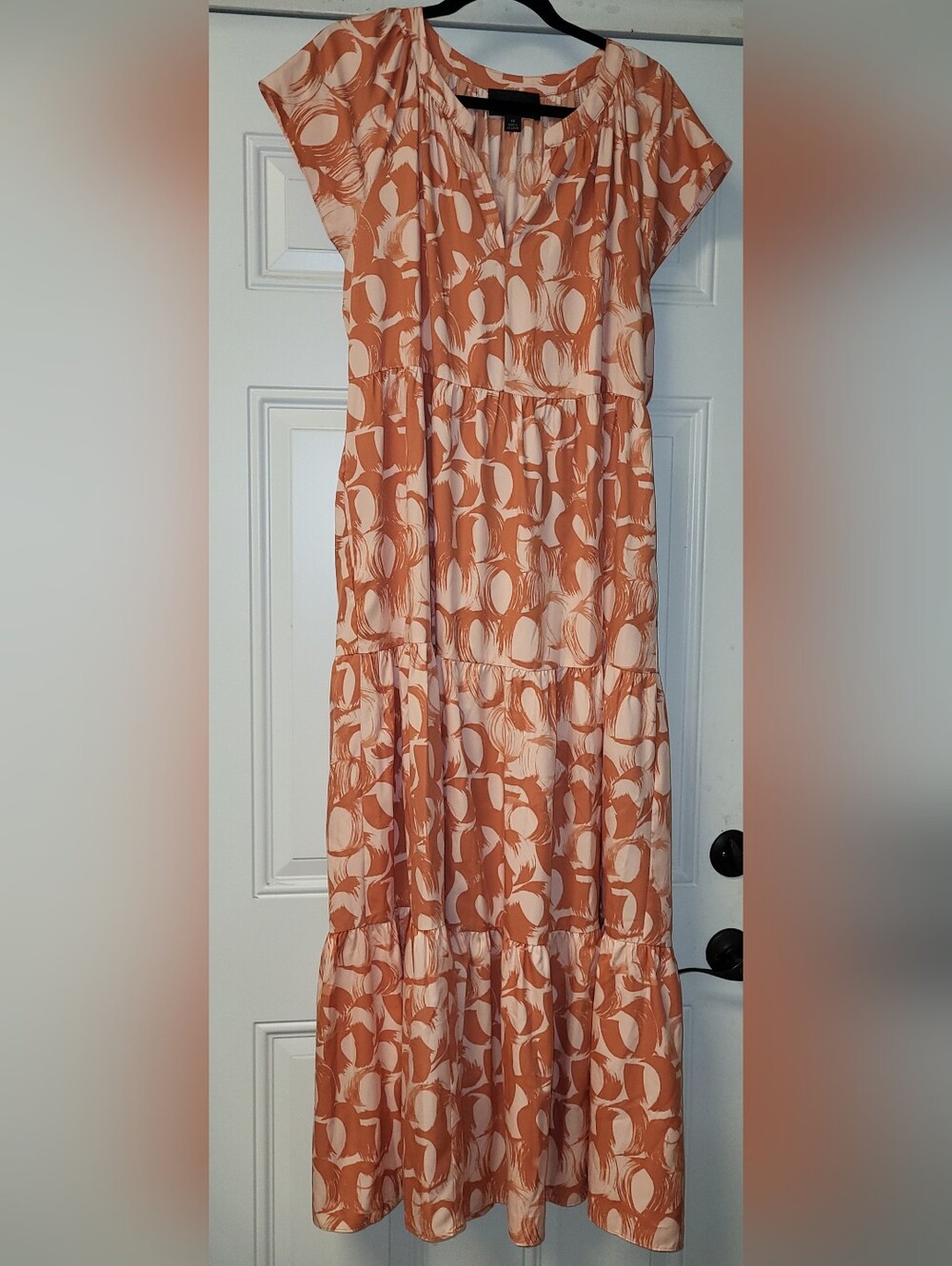 Donna Morgan Peach & Cream Printed Tiered Maxi Dress